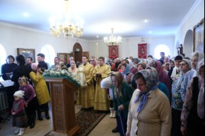 Божественная литургия в храме в честь иконы Божией Матери «Скоропослушница» г.Шиханы Вольского района