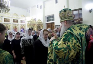 Всенощное бдение на Архиерейском подворье – храме во имя преподобного Серафима Саровского г.Саратова