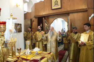 Божественная литургия в храме во имя святого равноапостольного великого князя Владимира г. Саратова