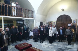 Божественная литургия и панихида в храме во имя святителя и чудотворца Николая на Елшанском кладбище г. Саратова