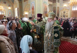 Божественная литургия в храме в честь Покрова Пресвятой Богородицы г.Саратова
