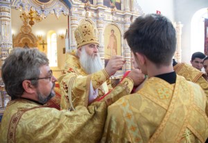 Божественная литургия в храме во имя святых первоверховных апостолов Петра и Павла г. Аткарска