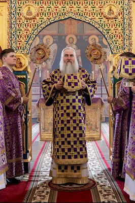 Божественная литургия в Свято-Никольском мужском монастыре г. Саратова