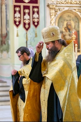 Всенощное бдение в храме Покрова Пресвятой Богородицы г. Саратова