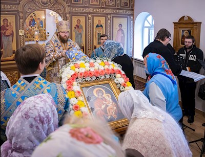 Митрополит Игнатий совершил Божественную литургию в храме в честь иконы Божией Матери «Скоропослушница» г. Шиханы Вольского района