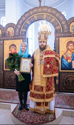 Митрополит Игнатий совершил Божественную литургию в Петропавловском храме Саратова
