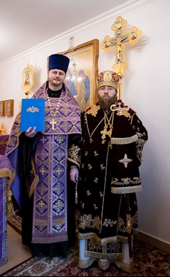Митрополит Игнатий совершил всенощное бдение в храме в честь иконы Божией Матери «Скоропослушница» г. Шиханы Вольского района