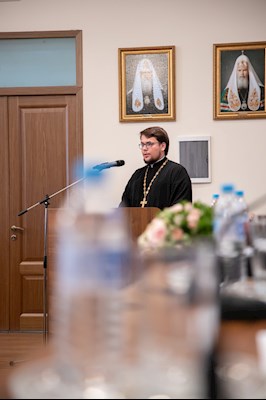 Митрополит Игнатий посетил защиту выпускных работ в СПДС