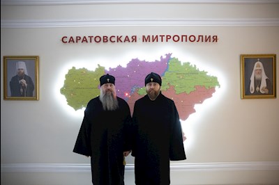 Совершена панихида по саратовским святителям