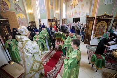 Митрополит Игнатий совершил Божественную литургию в Иоанновском женском монастыре в пос. Алексеевка Хвалынского района