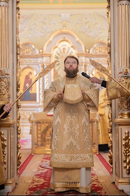 Митрополит Игнатий совершил Божественную литургию в Покровском соборе г. Саратова