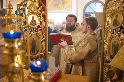 Митрополит Игнатий совершил Великое освящение храма святителя и Чудотворца Николая села Долгий Буерак Гагаринского района г. Саратова и Божественную литургию в новоосвященном храме