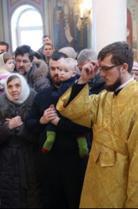 Божественная литургия в храме во имя Всех Святых, в земле Российской просиявших г. Саратова