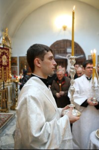 Божественная литургия и панихида в храме во имя святителя и чудотворца Николая на Елшанском кладбище г. Саратова