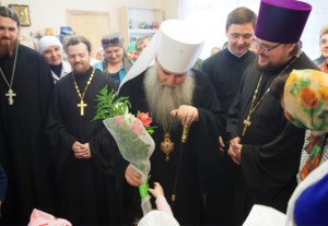 Божественная литургия в храме во имя святой блаженной Матроны Московской п.Красный Октябрь Саратовского района