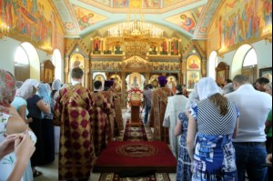 Митрополит Лонгин совершил Великое освящение Вознесенского храма Вознесенско-Пантелеимоновской церкви с. Усть-Курдюм