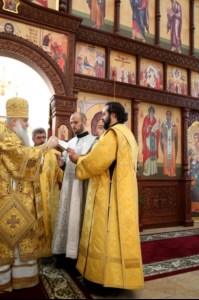 Божественная литургия в храме в честь Нерукотворного Образа Спасителя г. Саратова