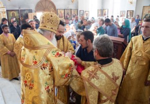 Божественная литургия в храме во имя святых первоверховных апостолов Петра и Павла г. Аткарска