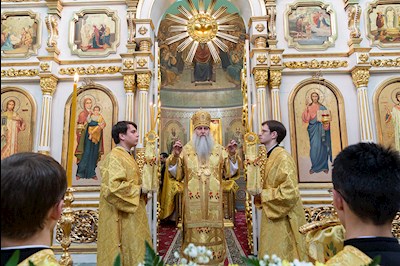 Божественная литургия в храме Всех святых, в земле Русской просиявших, г. Саратова