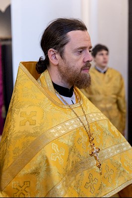 Божественная литургия в храме во имя первоверховных апостолов Петра и Павла г. Саратова