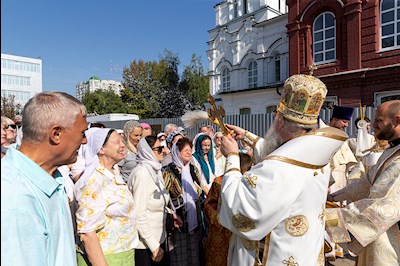 Божественная литургия в храме во имя святителя Митрофана, епископа Воронежского, г.Саратова