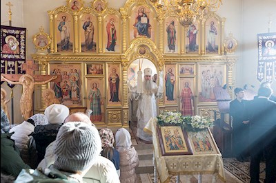 Божественная литургия в храме святых Царственных страстотерпцев г. Саратова