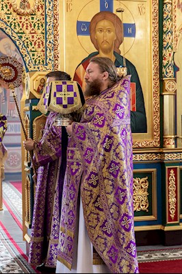 Божественная литургия в Свято-Никольском мужском монастыре г. Саратова