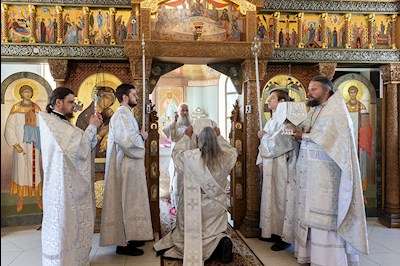 Божественная литургия в Вознесенско-Пантелеимоновском храме с. Усть-Курдюм Саратовского района