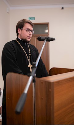 Митрополит Игнатий посетил защиту выпускных работ в СПДС