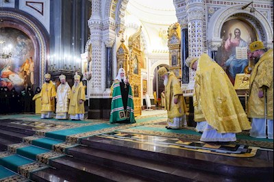 Митрополит Игнатий принял участие в Божественной литургии в день 14-й годовщины интронизации Патриарха Кирилла