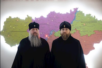 Совершена панихида по саратовским святителям