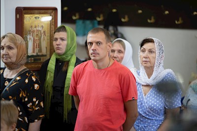 Митрополит Игнатий совершил Божественную литургию в храме в честь иконы Божией Матери «Всех скорбящих Радость» г. Саратова