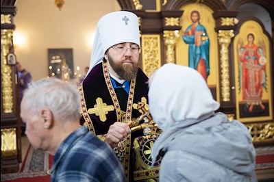 Митрополит Игнатий совершил Божественную литургию в храме преподобного Сергия Радонежского г. Саратова