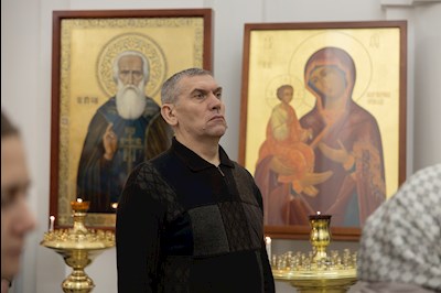 Митрополит Игнатий совершил всенощное бдение в храме святителя Тихона, епископа Воронежского, Задонского чудотворца, г. Саратова