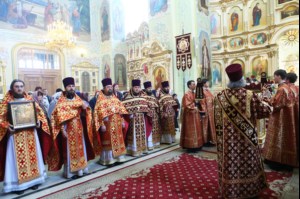 Божественная литургия в храме в честь Покрова Пресвятой Богородицы