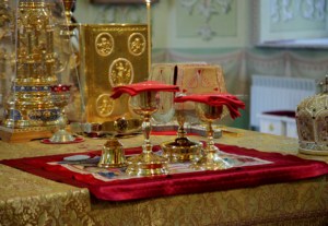 Божественная литургия в храме в честь Покрова Пресвятой Богородицы г. Саратова