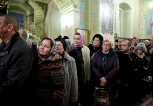 Всенощное бдение в храме в честь Покрова Пресвятой Богородицы г. Саратова