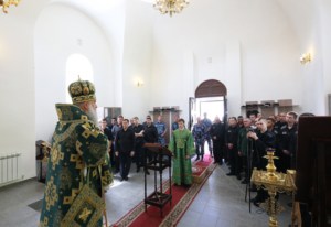 Божественная литургия в храме блаженной Ксении Петербургской г. Саратова на территории ИТК УШ-382/33