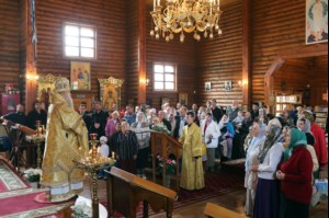 Божественная литургия в храме в честь Сретения Господня г. Саратова