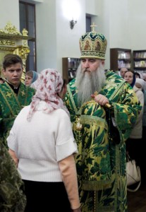 Всенощное бдение на Архиерейском подворье – храме во имя преподобного Серафима Саровского г.Саратова