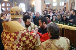 Божественная литургия в храме во имя Всех Святых, в земле Российской просиявших г. Саратова
