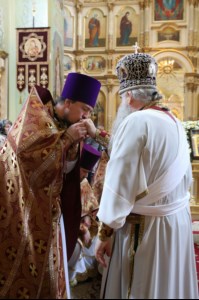 Вечерня в соединении с Литургией Василия Великого и Чин умовения ног в храме в честь Покрова Пресвятой Богородицы г.Саратова