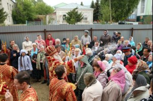 Божественная литургия в храме во имя святых первоверховных апостолов Петра и Павла г. Аткарска
