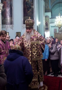 Всенощное бдение c Чином Воздвижения Креста в храме в честь Сошествия Святого Духа города Саратова