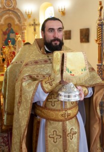 Божественная литургия в храме во имя святых первоверховных апостолов Петра и Павла г. Аткарска