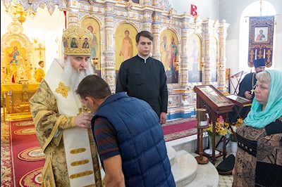 Божественная литургия в Петропавловском храме г. Аткарска