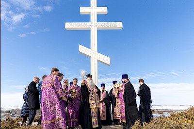 В Саратове и Покровске прошел автомобильный крестный ход со святынями Саратовской митрополии