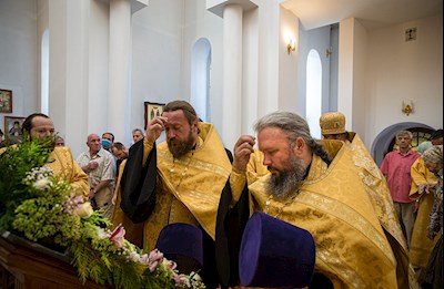 В саратовских храмах отметили День Крещения Руси