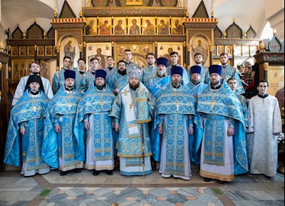 Митрополит Игнатий совершил Божественную литургию на Архиерейском подворье – в храме в честь иконы Божией Матери «Утоли моя печали» г. Саратова