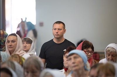 Митрополит Игнатий совершил Божественную литургию в храме Покрова Пресвятой Богородицы г. Петровска